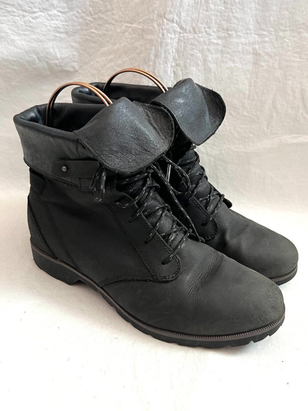 Teva Delavina Lace Boot womens 9 black gray leather waterproof short shaft cuff
